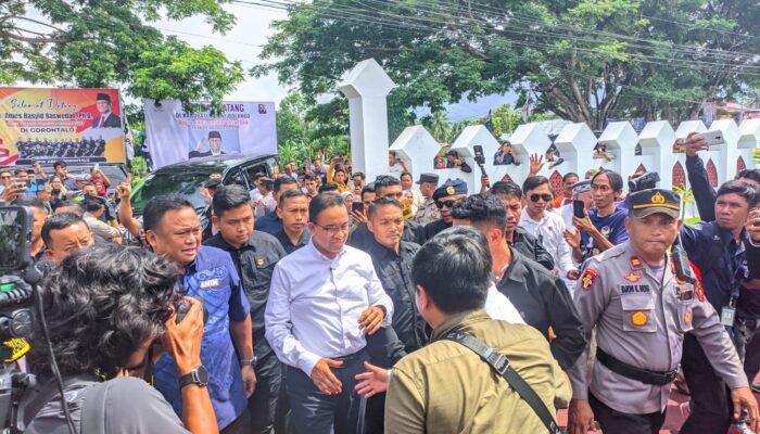 Sambangi Gorontalo, Anies: Indonesia Harus Tetap Menjadi Negara Hukum