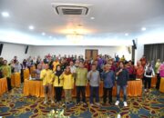 Pelaksana Harian Sekda Gorontalo Tutup Bimtek PPID
