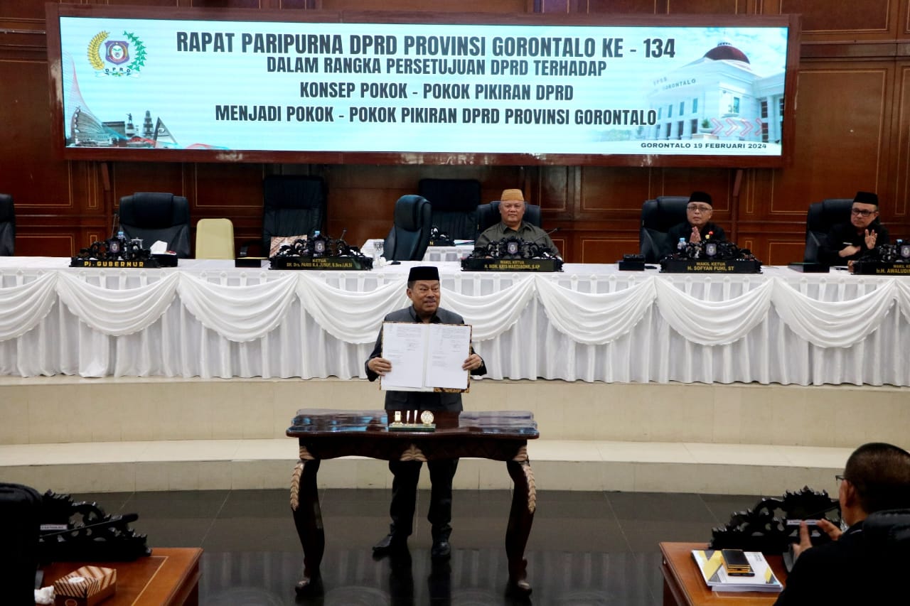 Kondisi rapat Paripurna ke-134, dalam rangka persetujuan terhadap konsep Pokok-pokok pikiran (Pokir) menjadi Pokir DPRD Provinsi Gorontalo. (Foto: Humas DPRD Provinsi Gorontalo)
