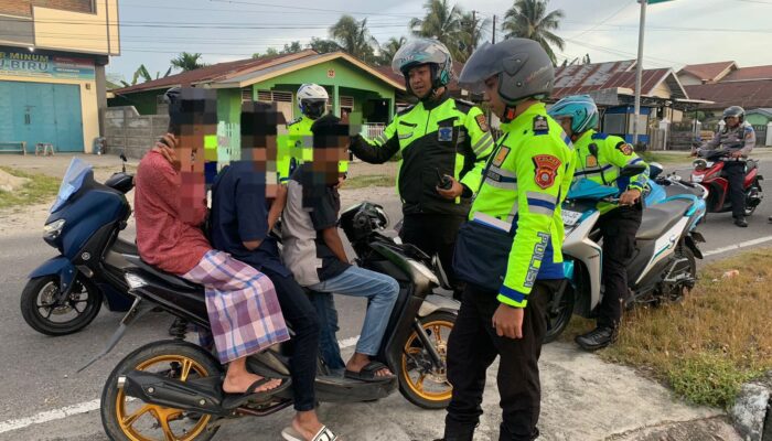Antisipasi Balap Liar, Polisi Lalu Lintas di Kota Gorontalo Gelar Patroli Subuh