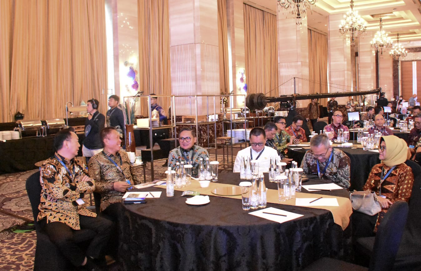 Wali Kota Gorontalo, Marten Taha saat menghadiri  rapat koordinasi IKN yang berlangsung di Grand Ballroom Hotel Kempinski, Jakarta. (Foto: Humas Pemkot Gorontalo)