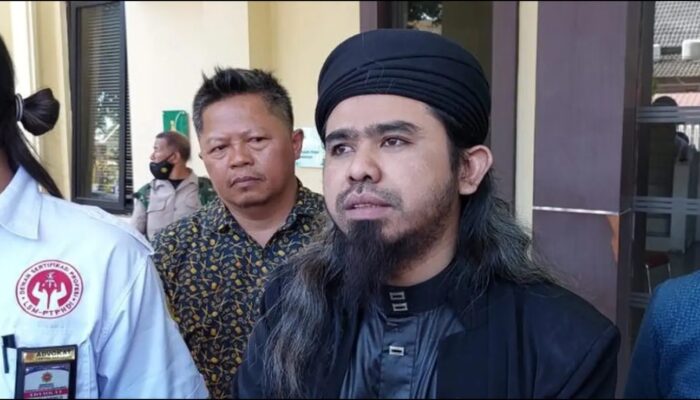 Viral Halalkan Tukar Pasangan, Gus Samsudin Ditangkap Polda Jatim