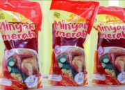 Harga Minyak Makan Merah, Lebih Murah dari Minyak Goreng?