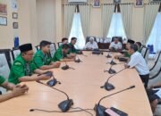 Pemkab Bonebol Hibahkan Rp200 Juta Untuk Pengembangan Graha Muslimat NU