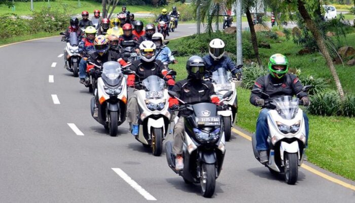 Tips Menaklukkan Tanjakan dan Turunan dengan Motor Matik