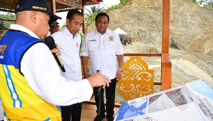 Presiden Jokowi Tinjau Bendungan yang akan Tenggelamkan Dua Kampung di Gorontalo
