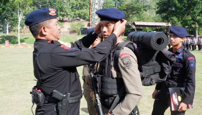 Dansat Brimob Ilato Pimpin Upacara Penutupan Pembinaan Tradisi