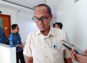 Adnan Entengo Usulkan Beasiswa Untuk Puluhan Mahasiswa