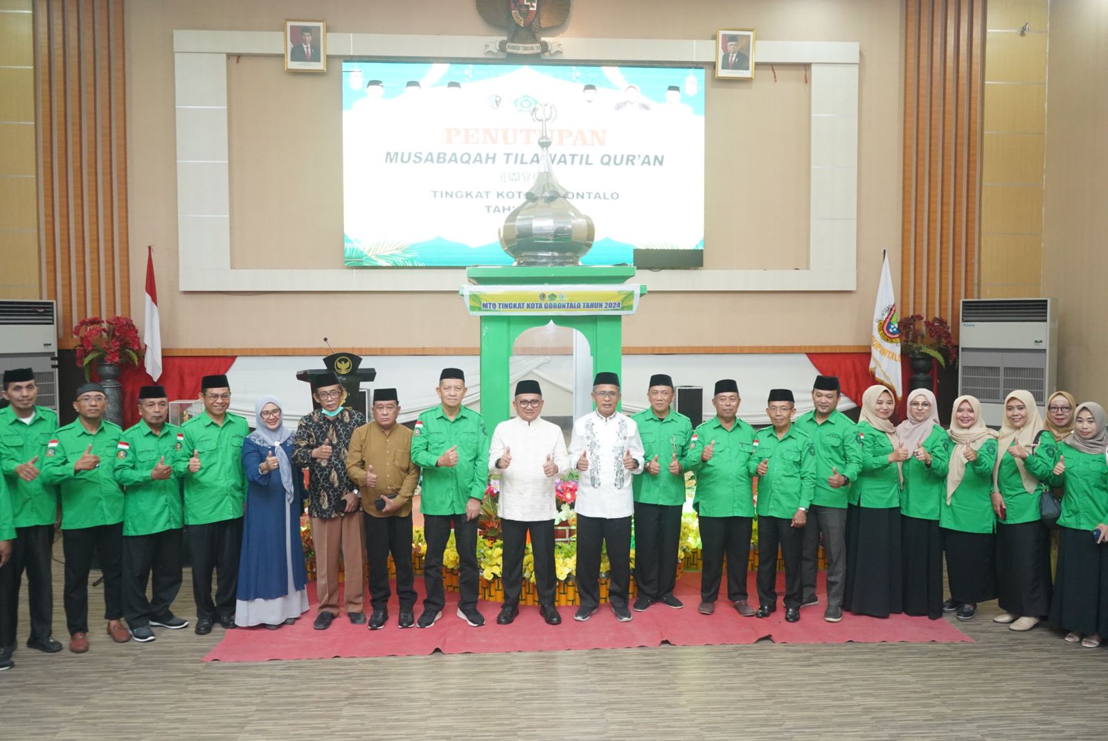 Wali Kota Gorontalo, Marten Taha resmi menutup penyelenggaraan musabaqah tilawatil Qur'an (MTQ) tingkat Kota Gorontalo. (Foto: Humas Pemkot Gorontalo)