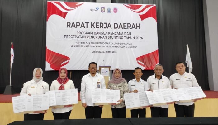 Pemkot Gorontalo dapat Penghargaan dari BKKBN