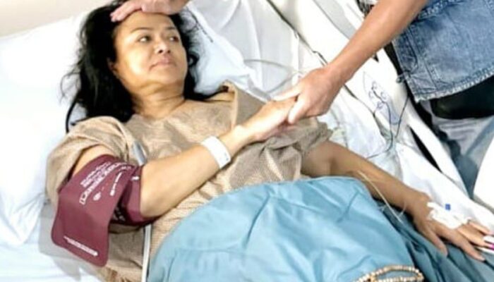 Penyanyi Senior Betharia Sonata Dikabarkan Terkena Stroke