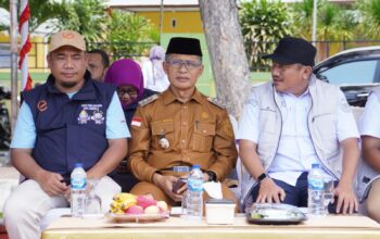 Pejabat (Pj) Wali Kota Gorontalo, Ismail Madjid saat menghadiri apel Kesiapan pencocokan dan penelitian (Coklit) data pemilih Pilkada serentak. (Foto: Humas Pemkot Gorontalo)