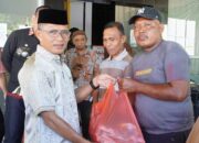 Pemkot Gorontalo Beri Bantuan Bahan Pangan ke Penerima Manfaat P3KE