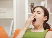 Penyebab Mengantuk Setelah Makan Siang, ini Tips Mengatasinya