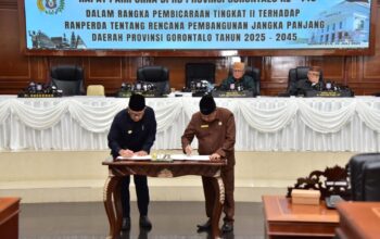 Ketua DPRD Provinsi Gorontalo Setujui Ranperda RPJPD