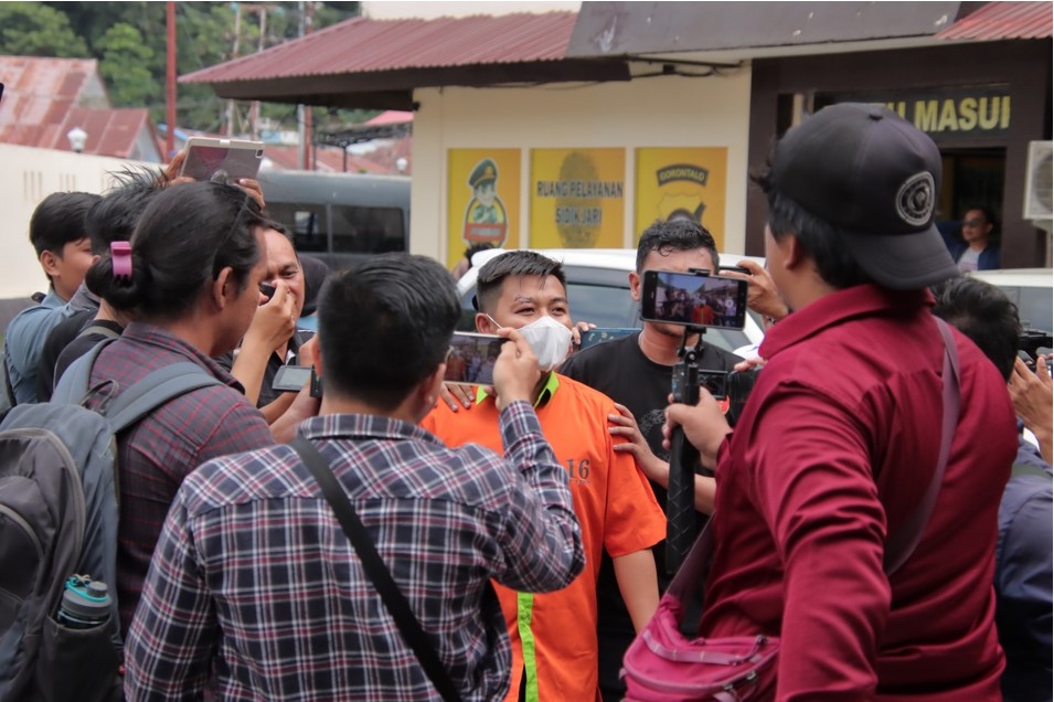 Terduga pelaku yang akrab disapa AAN ini ternyata merupakan ASN di Balai Pengkajian Teknologi Pertanian (BPTP) Gorontalo. Foto: Humas Polresta Gorontalo Kota/Hibata.id