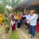 Pasangan Ismet-Risman (IRIS) hari ini menyerahkan bantuan kepada korban banjir dan longsor di Kecamatan Suwawa/Hibata.id