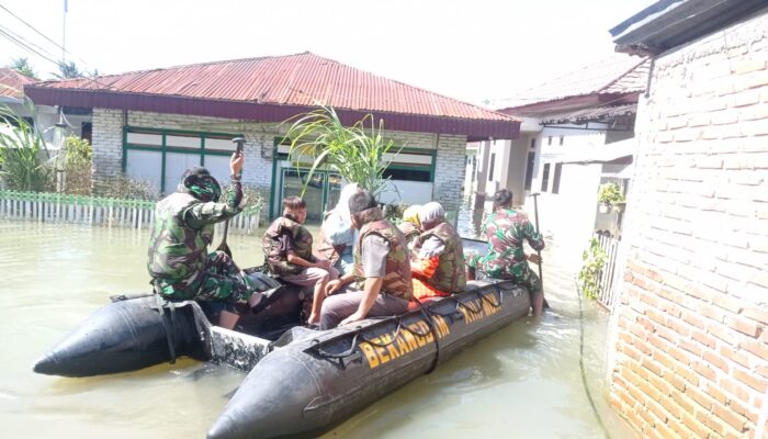 Korem 133 NW Kerahkan 2 Unit Perahu LCR Optimalkan Penanganan Banjir