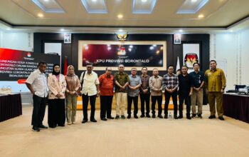 Komisi I Dewan Perwakilan Rakyat Daerah (DPRD) Provinsi Gorontalo, melakukan kunjungan kerja di KPU Provinsi Gorontalo, Selasa (16/7/2024)/Hibata.id