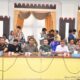 Wakil Ketua II Dewan Perwakilan Rakyat Daerah (DPRD) Provinsi Gorontalo, Sofyan Puhi (kemeja putih)/Hibata.id