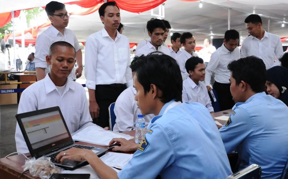 Pengumuman tahap pertama pendaftaran CPNS 2021 bisa dilihat pada portal SSCASN melalui akun masing-masing pelamar. FOTO:Liputan6.com/Hibata.id