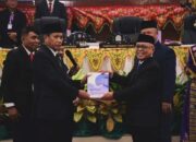 Ridwan Monoarfa yang ditunjuk dan didaulat menjadi Pimpinan sementara DPRD Provinsi Gorontalo/Hibata.id