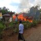 Satu unit rumah warga di Desa Uwelolu, Kecamatan Toili Barat, Banggai, ludes terbakar. (Foto: Polsek Toili)