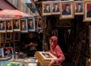 Penjualan Pigura Foto Presiden dan Wakil Presiden Meningkat Tajam