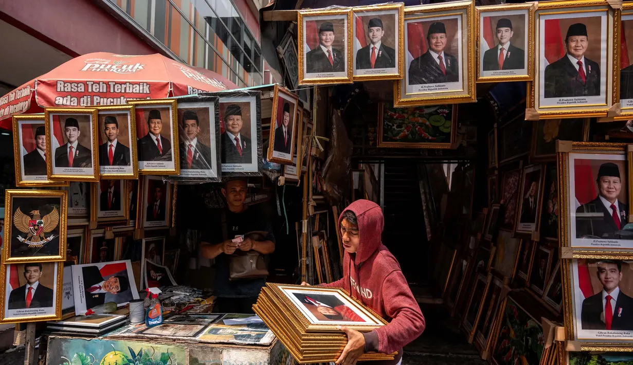 Jelang Pelantikan, Penjualan Pigura Foto Presiden dan Wakil Presiden Terpilih 2024-2029 Meningkat Tajam/Hibata.id