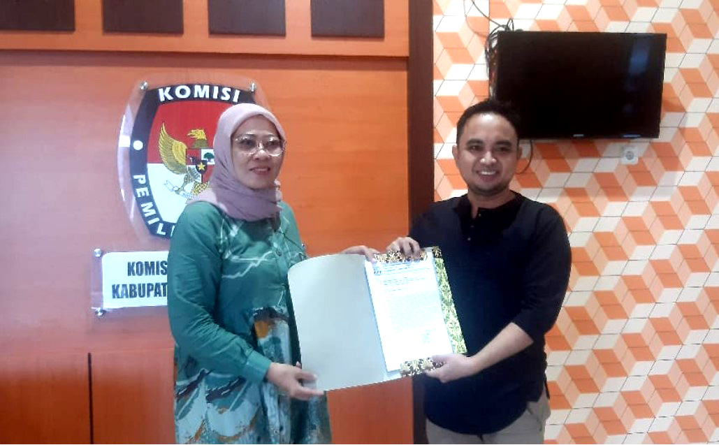 Komisi Pemilihan Umum (KPU) Kabupaten Gorontalo Utara secara resmi menerima pendaftaran Komite Independen Pemantau Pemilu (KIPP)/Hibata.id