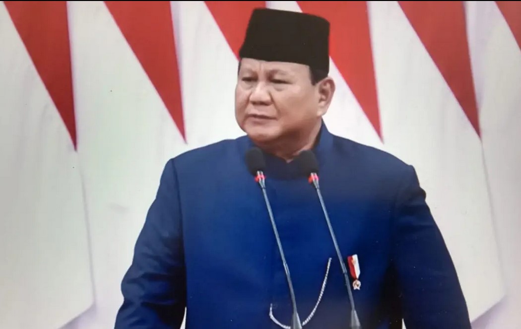 Presiden Prabowo Subianto menyampaikan pidato perdananya sebagai Presiden Republik Indonesia periode 2024-2029 di Gedung DPR-MPR/Hibata.id