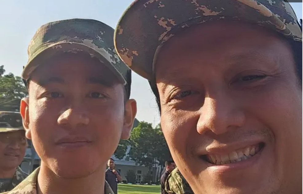 Presiden Prabowo Subianto dan Wakil Presiden Gibran Rakabuming Raka, yang keduanya tampil dengan seragam loreng Komponen Cadangan (Komcad)/Hibata.id