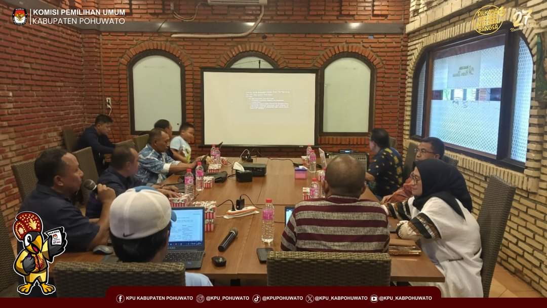 KPU Kabupaten Pohuwato menggelar Rapat Kerja pada Minggu, 20 Oktober 2024. (Foto: Humas KPU Kabupaten Pohuwato)