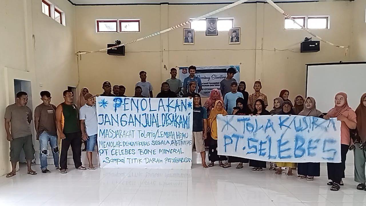 Warga dari dua desa di Kabupaten Bone Bolango, yaitu Desa Tolotio dan Desa Lembah Hijau, Kecamatan Bone Pantai mengecam keras keberadaan perusahaan tambang PT Celebes Bone Mineral/Hibata.id