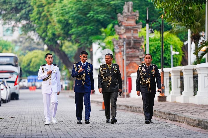 Empat ajudan Presiden Prabowo dari TNI dan Polri (dok. Istimewa)/Hibata.id