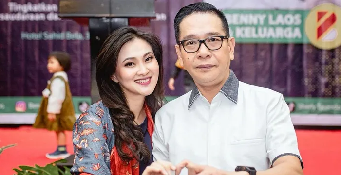 Profil Benny Laos yang Berpasangan dengan Sarbin Sehe