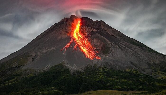 Semeru Erupsi Lagi,  Ketinggian Letusan Capai 1.000 Meter