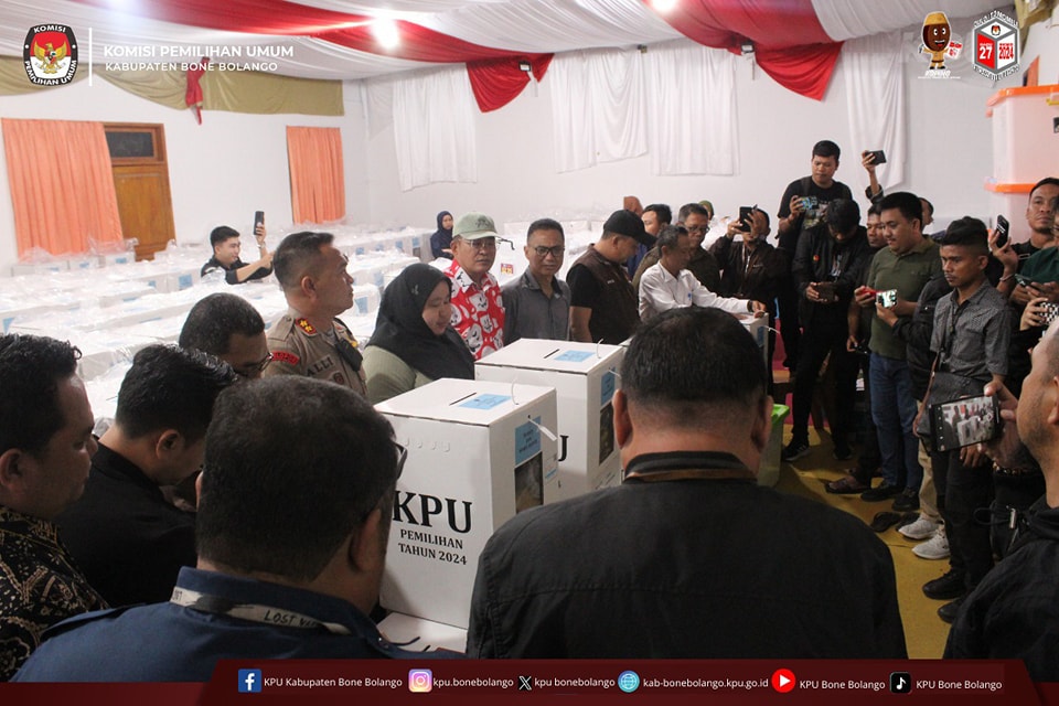 KPU Bone Bolango Gelar Apel Pembersihan APK dan Penyegelan Kotak Suara untuk Pilbup 2024/Hibata.id