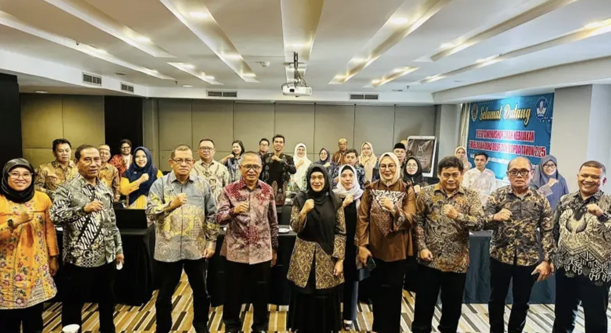 Penjabat (Pj) Wali Kota Gorontalo, Ismail Madjid menghadiri kegiatan pembukaan kegiatan workshop arah kebijakan pengelolaan dana BOSP dan BOPDA tahun 2025. (Foto: Humas Pemkot Gorontalo)