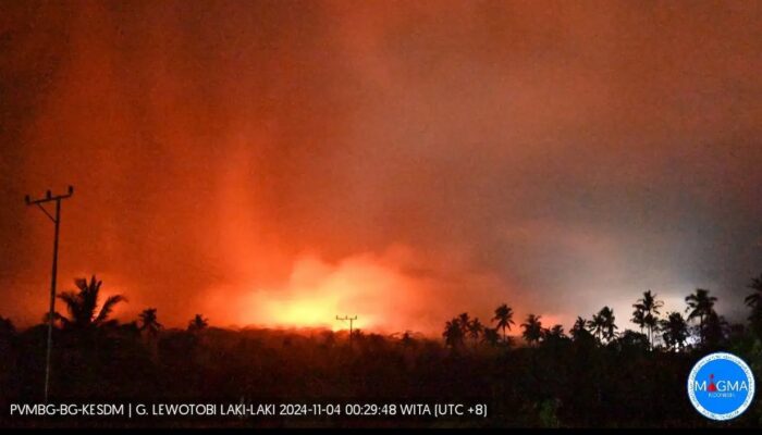 Gunung Lewotobi NTT Naik Status, Warga Diminta Waspada
