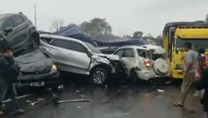 Kecelakaan Beruntun Terjadi di Tol Cipularang KM 92