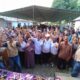 Pasangan calon Bupati dan Wakil Bupati Bone Bolango Ismet Mile – Risman Tolingguhu (IRIS) saat melakukan kampanye di Desa Bandungan pada Sabtu (02/11/2024). (Foto: Media Center)
