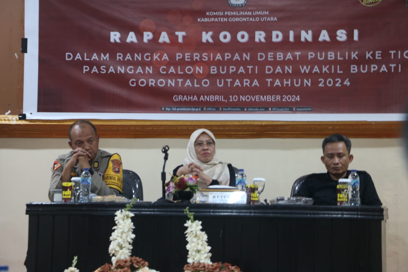 KPU Gorontalo Utara Gelar Rakor Persiapan Debat Ketiga Pilbup 2024, LO Paslon Setuju Jumlah Peserta dan Ketentuan Protokoler/Hibata.id