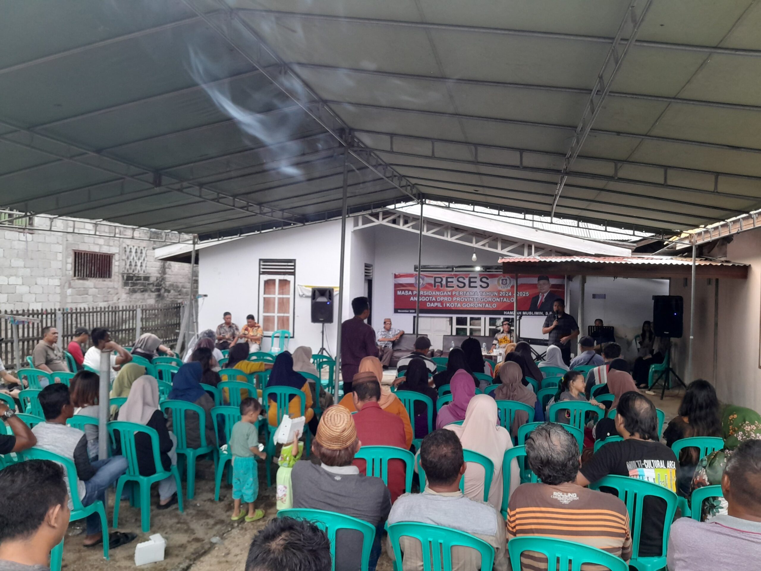 Wakil Ketua Komisi IV DPRD Provinsi Gorontalo, Hamzah Muslimin, menggelar reses masa persidangan pertama tahun 2024-2025 di Kelurahan Tenda/Hibata.id