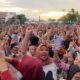 Kampanye Monologis Amran Mustapa dan Irwan Mamesa seketika pecah dengan hadirnya ribuan masyarakat/Hibata.id