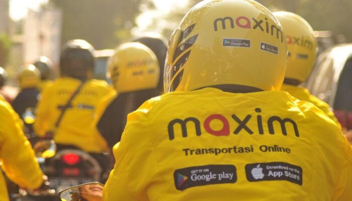 Branding dan Identitas Jaket Transportasi Online Maxim di Gorontalo