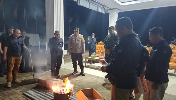 KPU Gorontalo Utara Musnahkan Ribuan Surat Suara Rusak