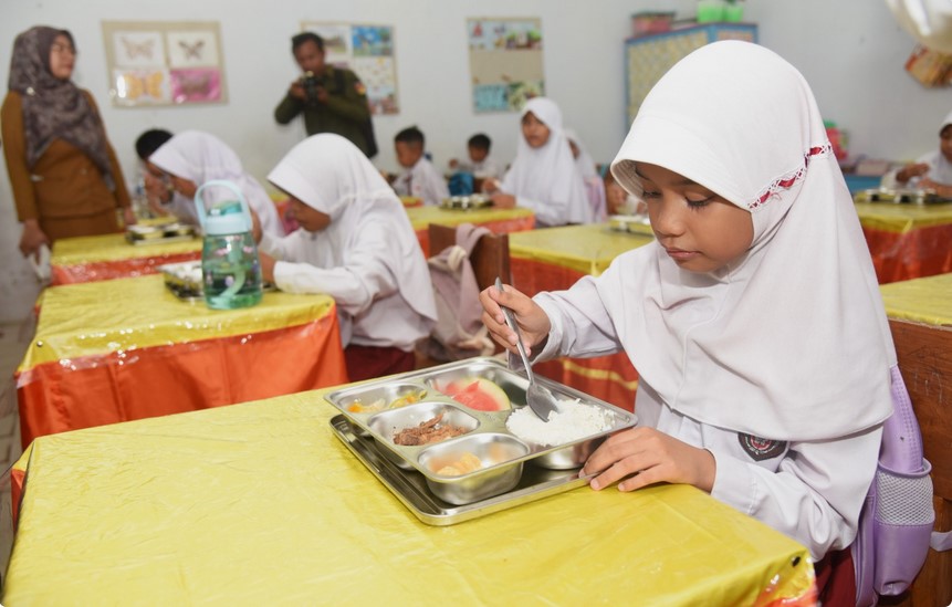 Program Makan Bergizi Gratis (MBG) resmi diluncurkan di Provinsi Gorontalo (Foto Diskominfotik)/Hibata.id