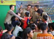 Polri Dirikan Dapur Lapangan dan Berikan Trauma Healing bagi Korban Kebakaran Kemayoran