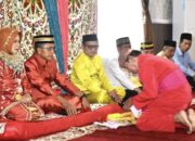 Prosesi Adat Modepito Iringi Akhir Masa Jabatan Ismail Madjid Sebagai Pj Wali Kota